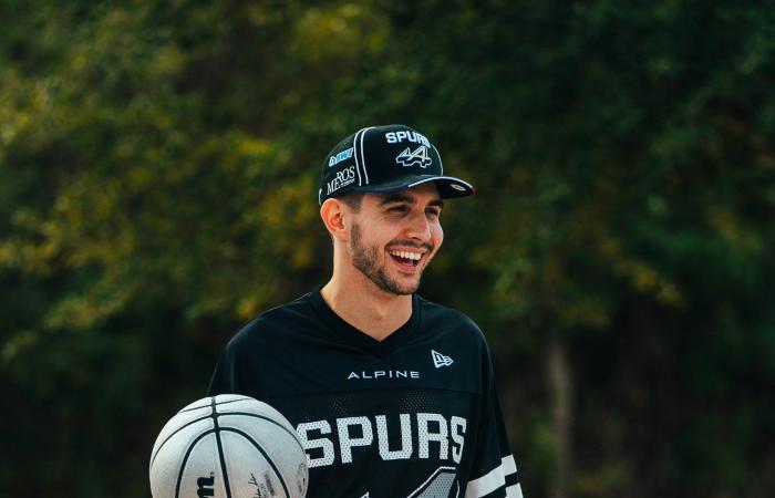 Merchandising – Il team Alpine F1 collabora con New Era e i San Antonio Spurs