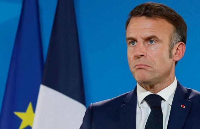 Emmanuel Macron attacca ministri e giornalisti dopo la polemica