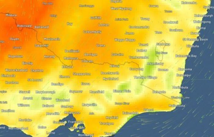 Gli abitanti del Victoria sono invitati a restare lontani dalle strade mentre il temporale da supercella si dirige verso lo stato