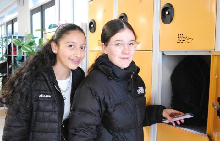 In questo collegio dell’Alta Loira stiamo sperimentando il “senza cellulare”