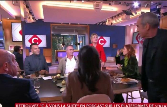 Anne-Élisabeth Lemoine incontra Thierry Ardisson, che fugge in diretta da C à vous (VIDEO)