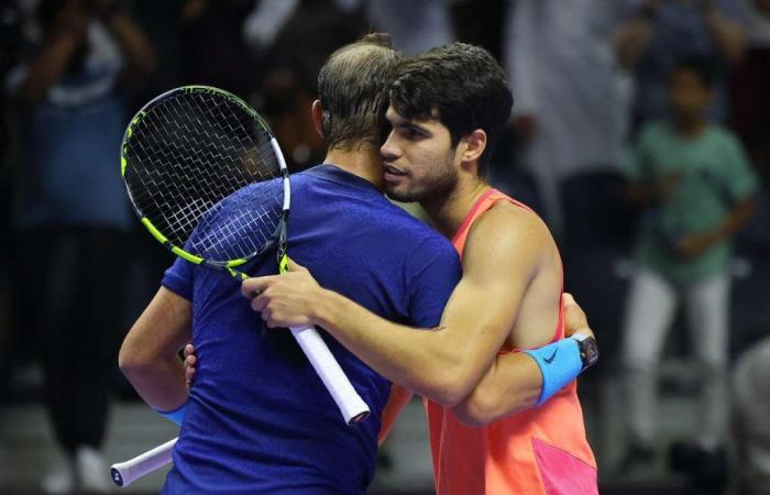 Tennis: Nadal battuto da Alcaraz durante un torneo espositivo a Riad