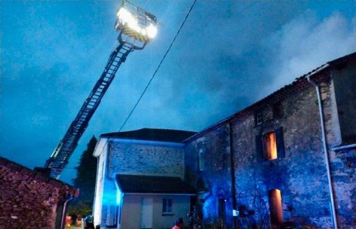 Due case colpite da un incendio a Châlus