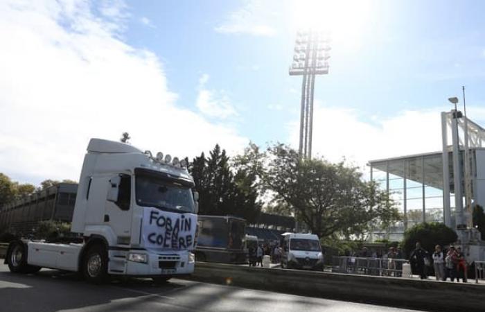 Il pre-partita Bayonne-Racing è stato interrotto da manifestazioni da fiera