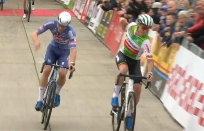 Ciclocross. Ciclismo. Exact Cross – Laurens Sweeck batte Niels Vandeputte in uno sprint a Essen