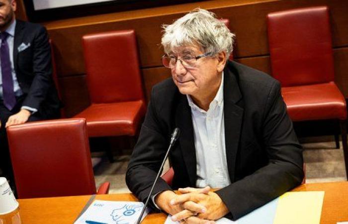 In commissione i deputati respingono la versione riveduta della legge finanziaria