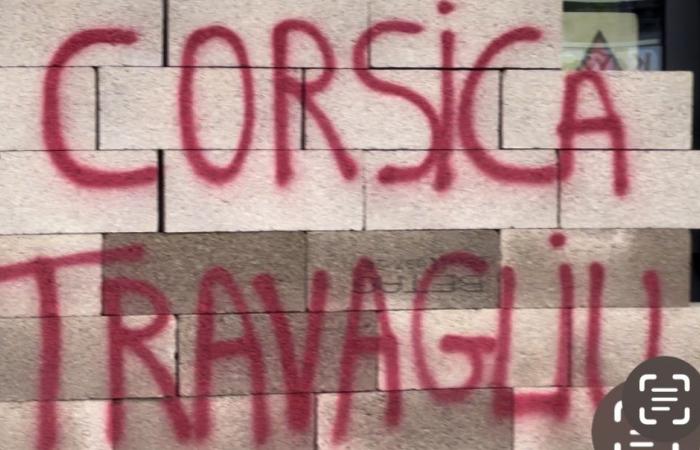 “France Travail” ribattezzato “Corsica Travagliu” dalla Nazione