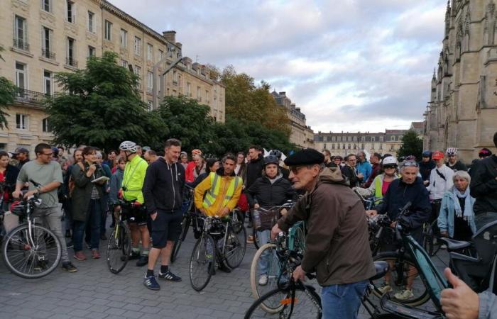 a Bordeaux 200 persone “hanno reso omaggio a Paul”, il giovane ciclista ucciso a Parigi