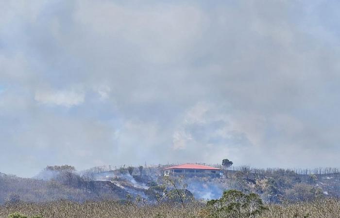 Un incendio in corso a Koné, due focolai di incendio appena accertati a Koumac