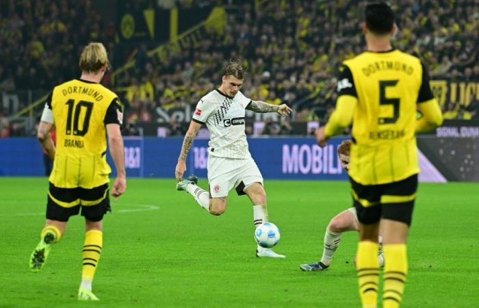 “Gol fantastico!” Anche il BVB è entusiasta del martello di Smith – ma Wahl sta prendendo in giro