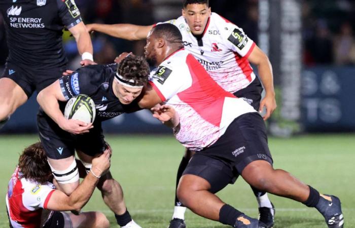 Una stella della Top 14 vuole ottenere Asenathi Ntlabakanye