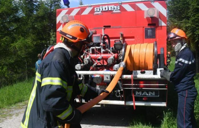 Loira. Una casa mobile distrutta da un incendio notturno a Saint-Just-Saint-Rambert