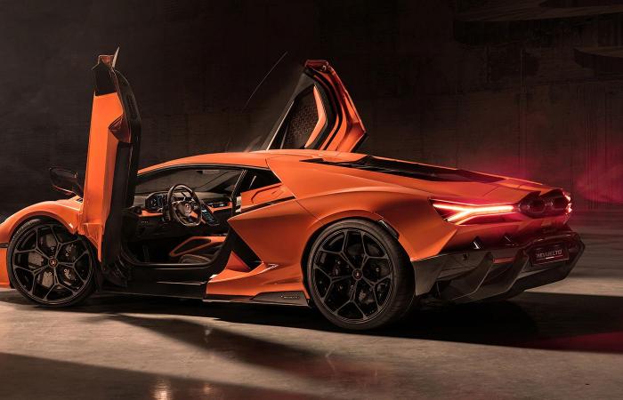 Lamborghini rifiuta di diventare completamente elettrica: ecco perché