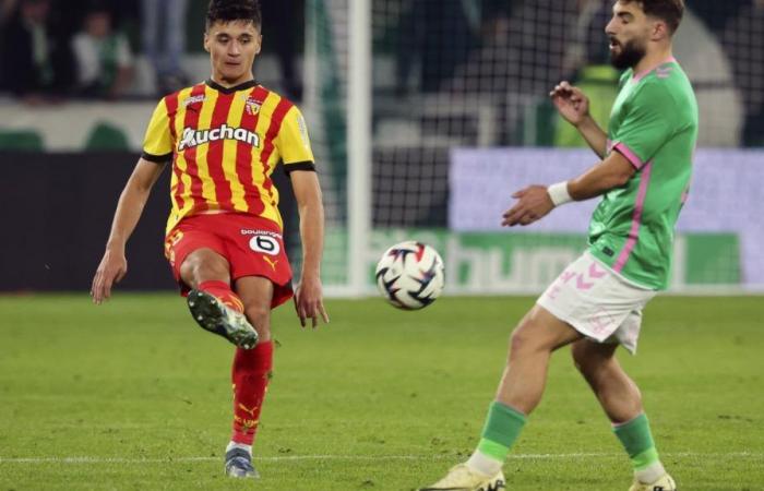 RC Lens: Kodir Khusanov, e per di più attacca!