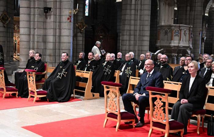 Il principe François d’Orléans investe la cognata Naomi nell’ordine di Saint Lazare a Monaco