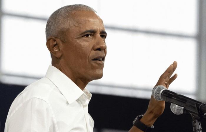 Barack Obama attacca anche Trump: “Non abbiamo bisogno di vedere cosa farebbe se fosse più vecchio e più pazzo”