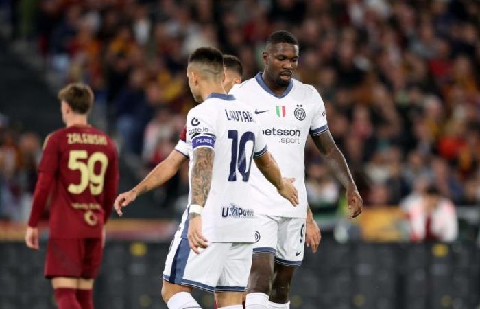 All’Inter basta un tiro di Lautaro, per la Roma fischiata è notte fonda