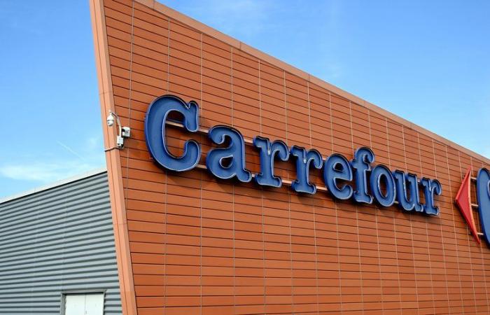 Da Carrefour “i lavoratori non sono trattati come esseri umani”: il colosso francese preso di mira da Amnesty in Arabia Saudita