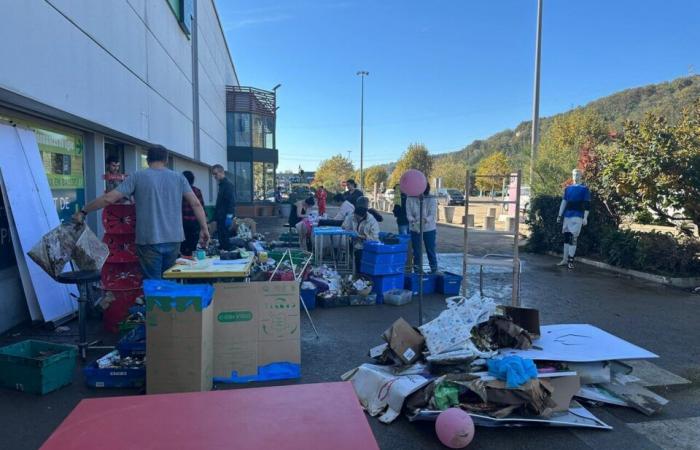 Lione. “Scene dell’apocalisse” e zona commerciale fantasma a Givors dopo le inondazioni