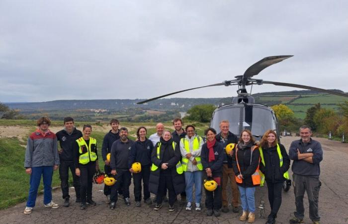 operazione ad alta quota con un elicottero a Château-Gaillard