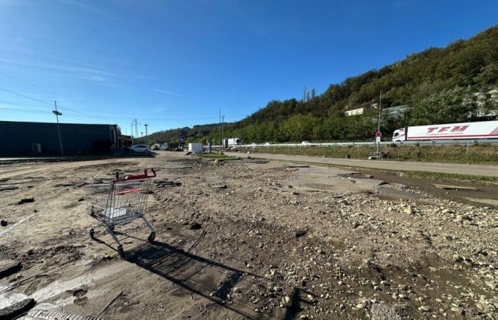 Lione. “Scene dell’apocalisse” e zona commerciale fantasma a Givors dopo le inondazioni