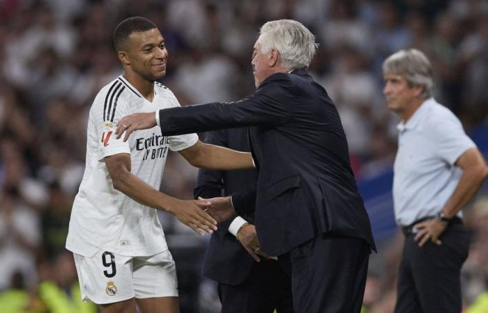 “Chiedo a Kylian di segnare, non di pressare”… Ancelotti parla di Mbappé e Benzema