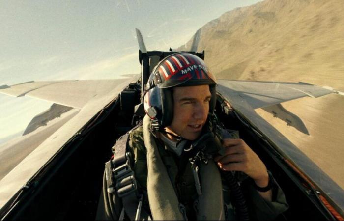 Il pilota che ha addestrato gli attori di “Top Gun: Maverick” precipita e muore nel bel mezzo di uno spettacolo aereo