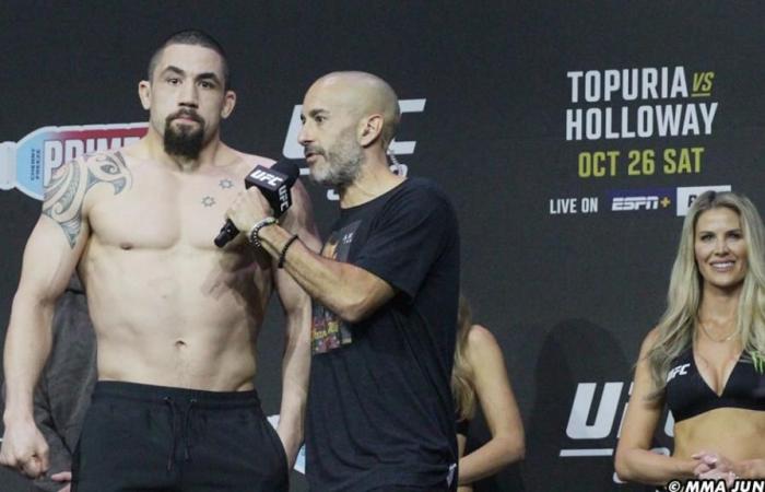 Khamzat Chimaev def. Robert Whittaker all’UFC 308: le migliori foto da Abu Dhabi