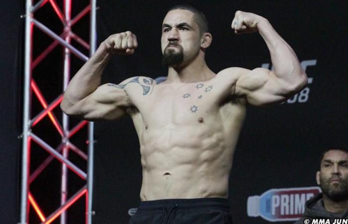 Khamzat Chimaev def. Robert Whittaker all’UFC 308: le migliori foto da Abu Dhabi