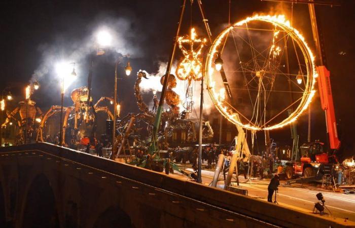 Spettacolo di La Machine a Tolosa: la Porta dell'Oscurità si chiude, un finale mozzafiato in mezzo al pubblico