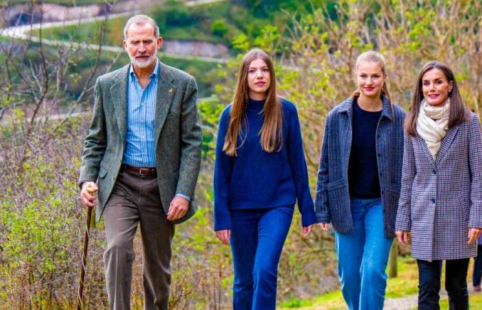 La principessa Leonor porta la sua famiglia sulle alture dei Picos de Europa, alla scoperta del villaggio esemplare delle Asturie