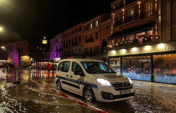 Inondazioni sulla costa mediterranea francese, compresa Saint-Tropez sott’acqua