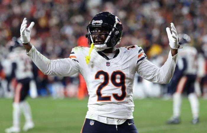 GUARDA: Il giocatore dei Bears ha provocato i tifosi durante la partita che ha affondato la sua squadra