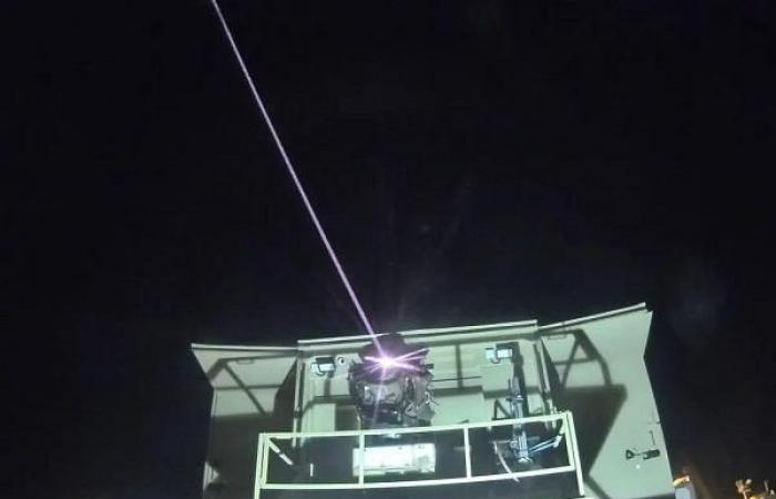 Israele accelera la produzione di massa del sistema laser di difesa aerea Iron Beam