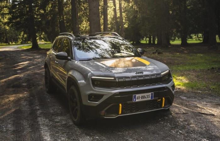 Nuova Jeep Avenger 4xe (2025): prezzi ed equipaggiamenti per la serie limitata The North Face