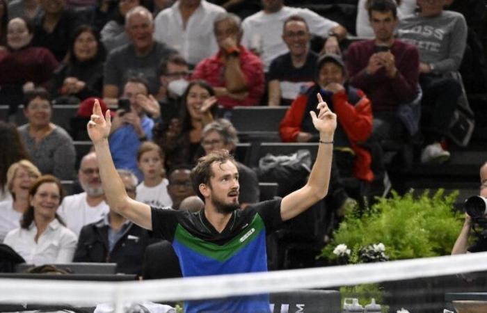 ATP – Rolex Paris Masters > Medvedev: “I francesi sono difficili da sedurre. Un giorno ti amiamo, un altro no. È la stessa cosa a Bercy e al Roland-Garros”