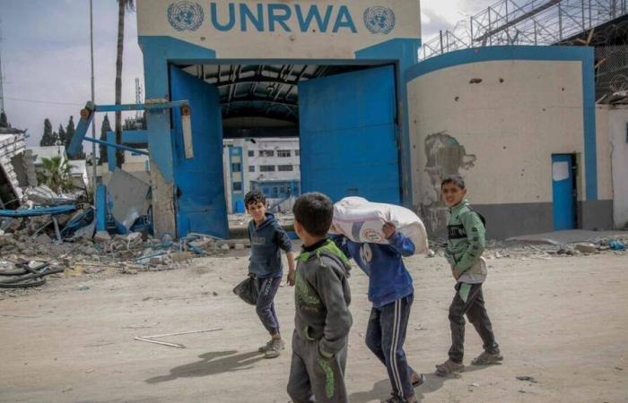 Israele vuole mettere al bando l'UNRWA, l'agenzia delle Nazioni Unite per i rifugiati palestinesi: protesta in Occidente