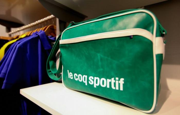 In difficoltà finanziarie, il marchio Le Coq sportif ammette di cercare “soluzioni”