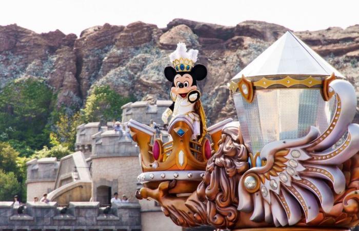 Dipendente licenziato di Disney World mette in pericolo i clienti modificando i menu dei ristoranti