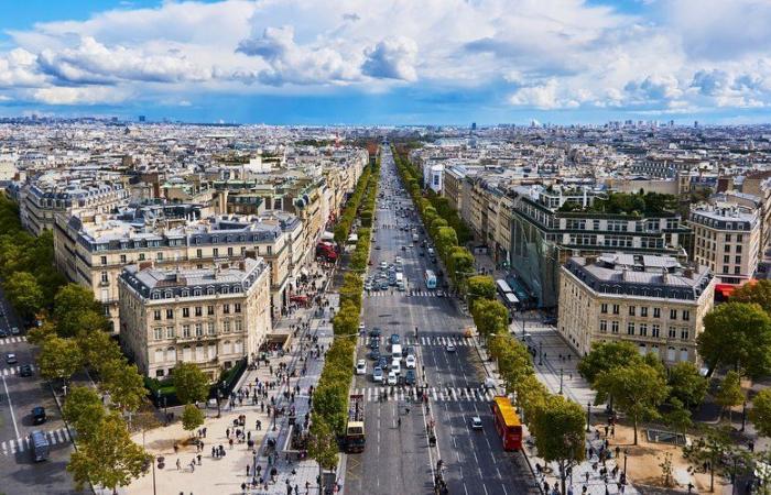 Zona a traffico limitato: da lunedì il Comune di Parigi inseguirà le auto nel centro città