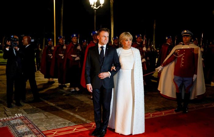 Durante la visita di Emmanuel e Brigitte Macron in Marocco, la principessa Lalla Khadija ha fatto il suo debutto sulla scena pubblica