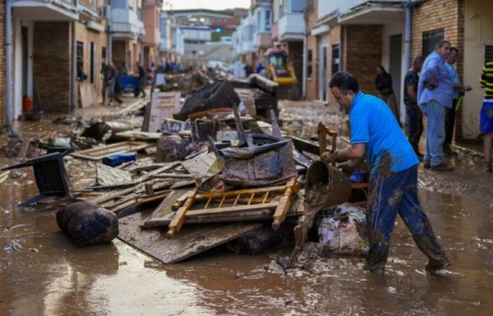 Alluvioni in Spagna: almeno 95 morti, dichiarati tre giorni di lutto nazionale