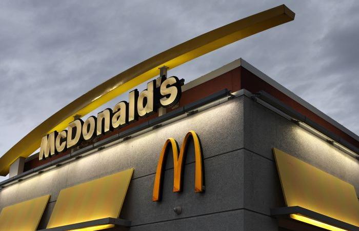 Le visite a McDonald's sono crollate dopo l'epidemia di E. coli