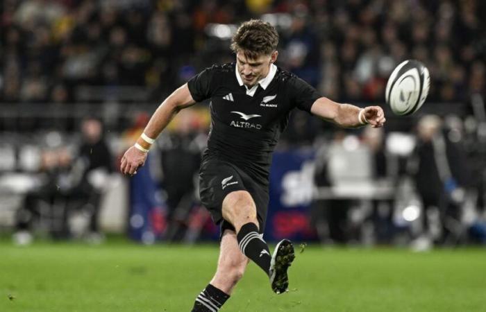 Beauden Barrett all’apertura e al ritorno dei frame per gli All Blacks contro l’Inghilterra