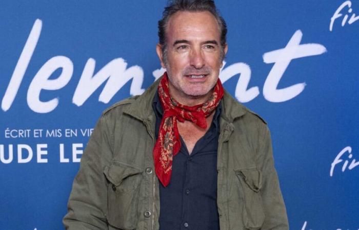 Jean Dujardin ritorna dopo un annuncio infelice: senza Nathalie Péchalat, appare sereno a Parigi