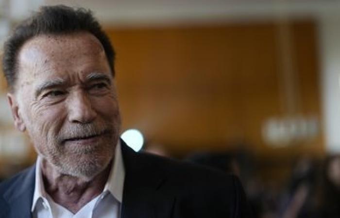 l’ex governatore repubblicano Arnold Schwarzenegger voterà per la democratica Kamala Harris