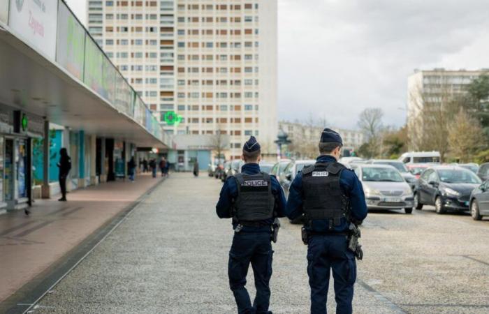 Cinque feriti in una sparatoria a Poitiers, un 15enne tra la vita e la morte