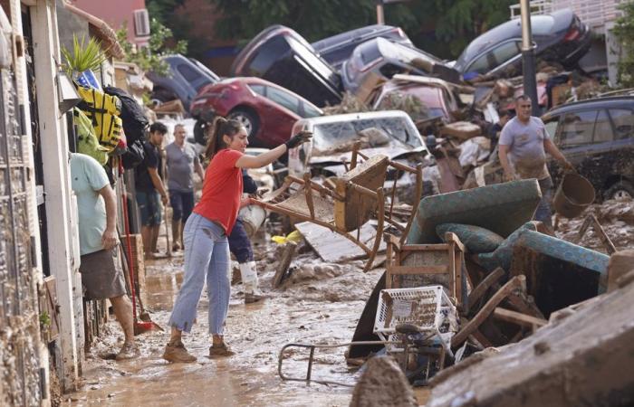 Inondazioni in Spagna | Oltre 200 morti, arrivano i rinforzi dell’esercito