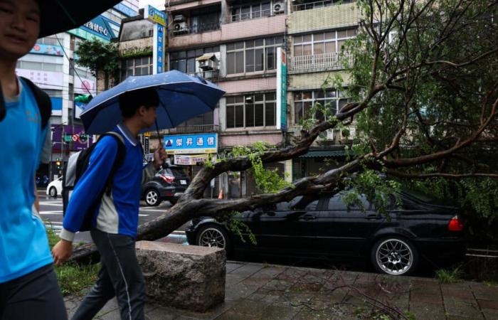 A Taiwan, il tifone Kong-rey provoca almeno due morti e più di 500 feriti