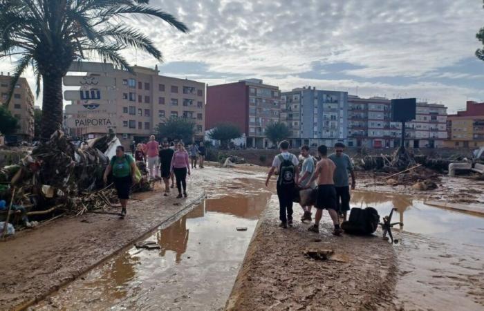 “Ci sono stati molti errori”: dopo le inondazioni in Spagna, le autorità hanno imputato la loro lentezza